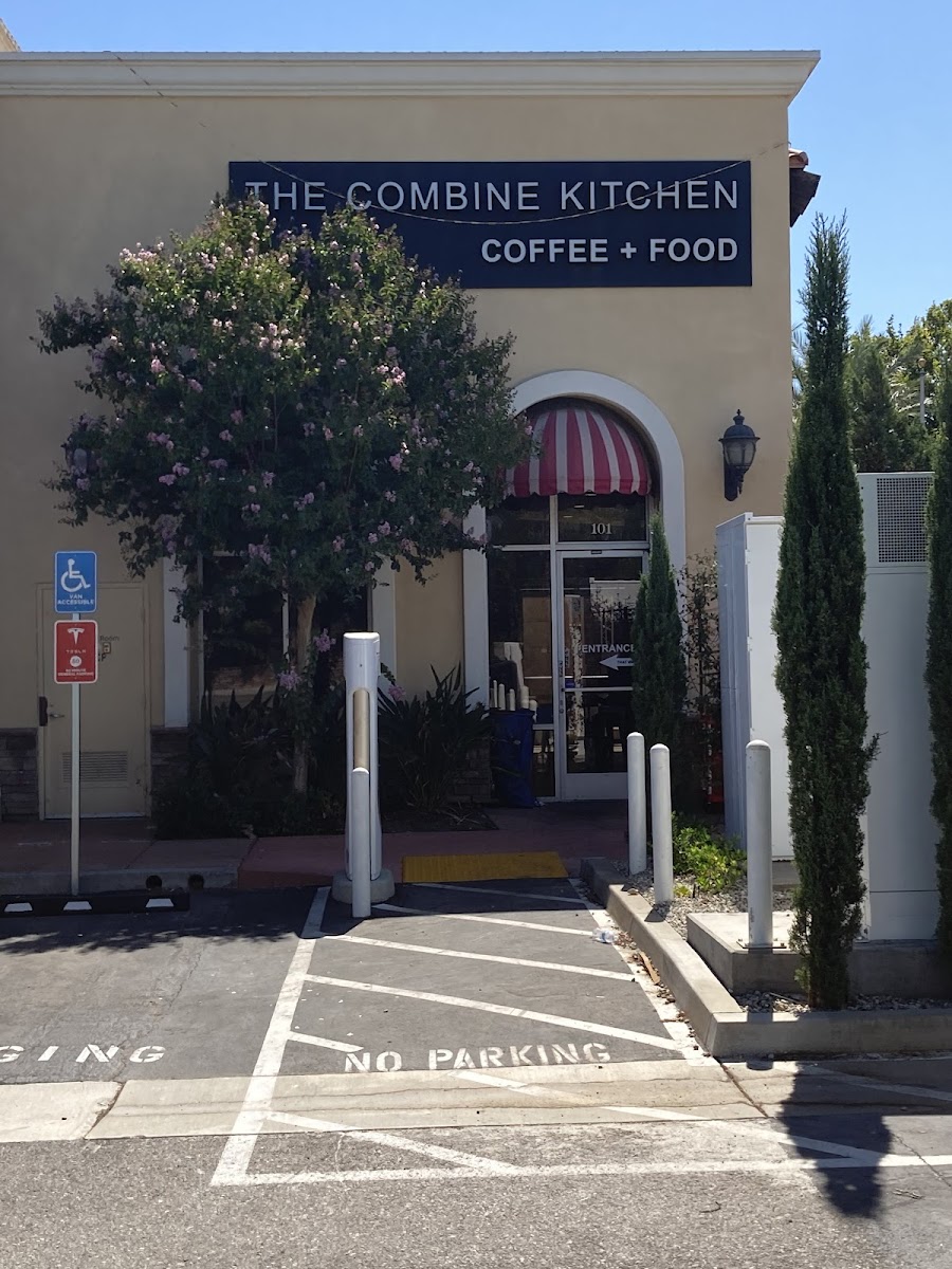 Thecombinekitchen | Cafe